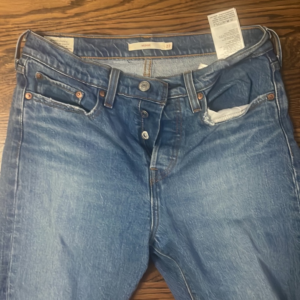 Levi’s Wedgie Jean - Picture 6 of 10